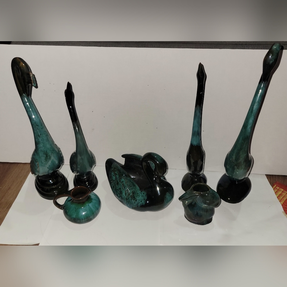 8-Pc Blue Mountain Pottery Set - Drip Glaze Swans & Dishes - BMP CANADA